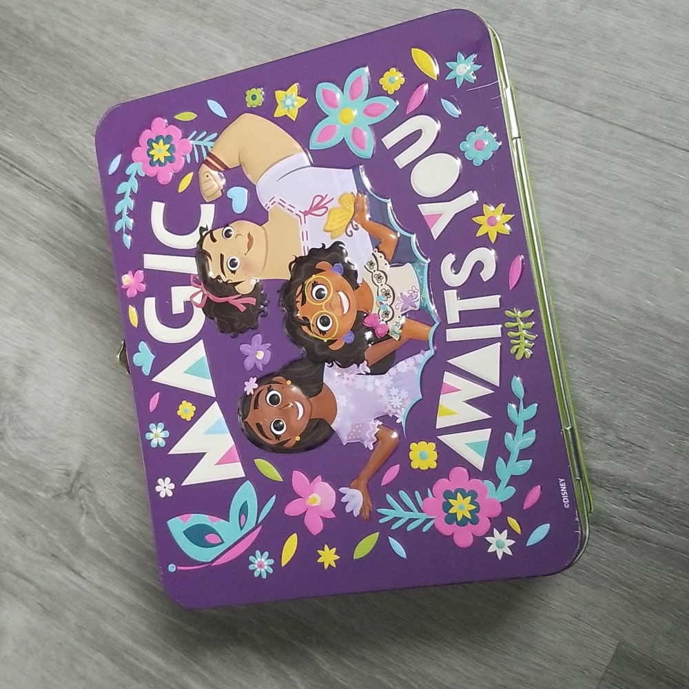 Encanto lunchbox